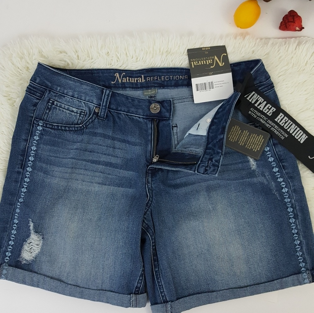 Natural Reflection Vintage Jean Short size 10